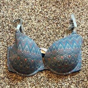 PINK Victoria's Secret Blue and Pink Bra